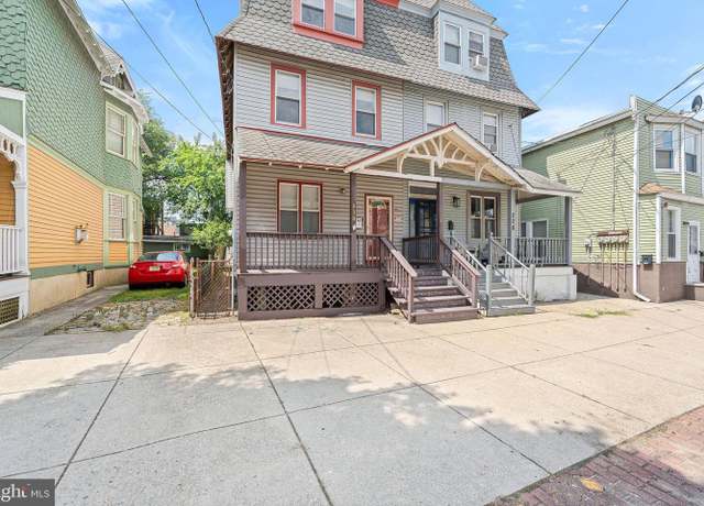 Property at 230 Cumberland St, Gloucester City, NJ 08030, 6 beds, 1 bath