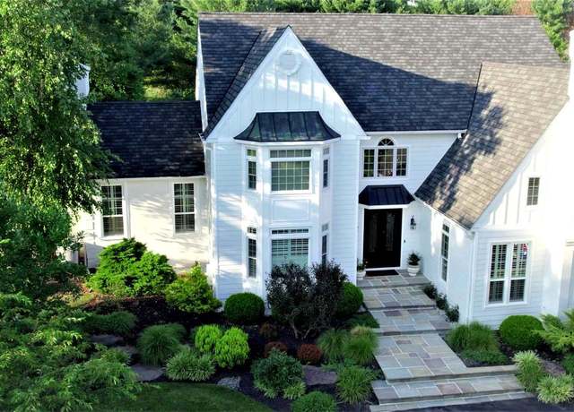 Property at 9 Weatherfield Dr, Newtown, PA 18940, 5 beds, 4.5 baths