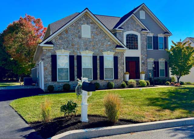Property at 869 Bourban Ln, West Grove, PA 19390, 4 beds, 2.5 baths
