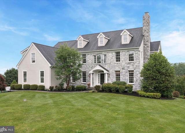 Property at 116 Osborne Cir, Kennett Square, PA 19348, 5 beds, 4.5 baths