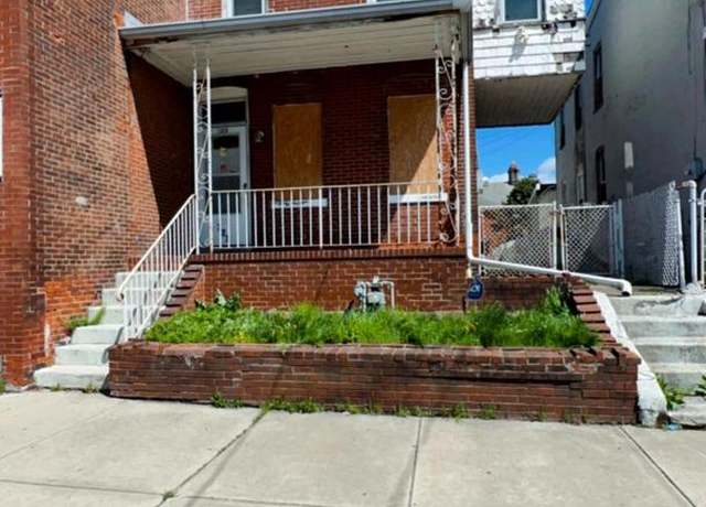Property at 323 Highland Ave, Chester, PA 19013, 3 beds, 1.5 baths