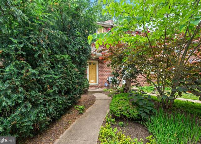 Property at 928 Dogwood Ln, Collegeville, PA 19426, 2 beds, 2.5 baths
