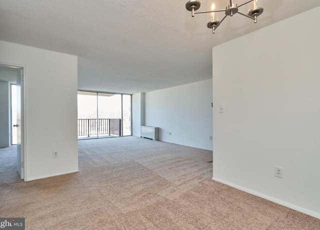Property at 4600 S Four Mile Run Dr #1119, Arlington, VA 22204, 1 bed, 1 bath