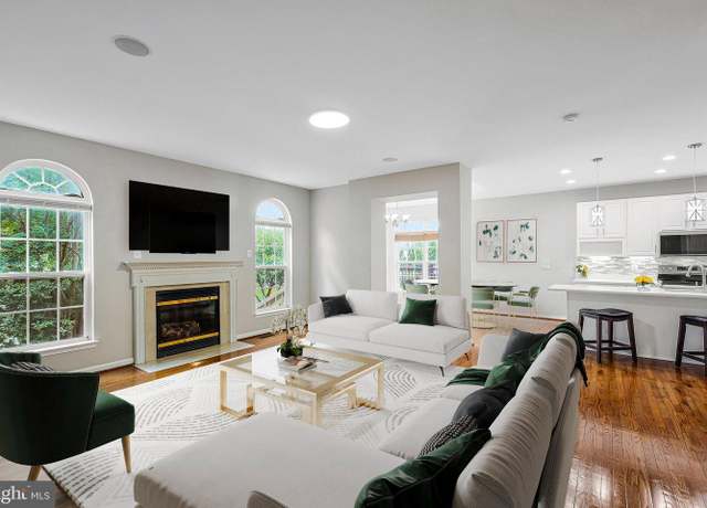 Property at 8954 Hanson Grove Ct, Manassas, VA 20109, 6 beds, 3.5 baths