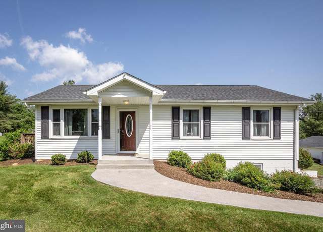 Property at 759 Readus Rd, Edinburg, VA 22824, 4 beds, 2 baths