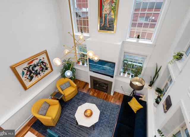 Property at 1111 M St NW #2, Washington, DC 20005, 2 beds, 2 baths