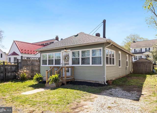 Property at 246 Bay Ave, Prince Frederick, MD 20678, 2 beds, 1 bath