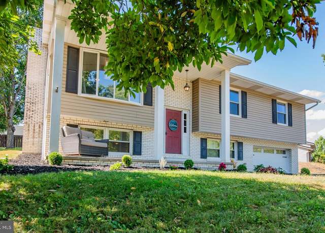 Property at 21 Forest Dr, Lock Haven, PA 17745, 3 beds, 1.5 baths