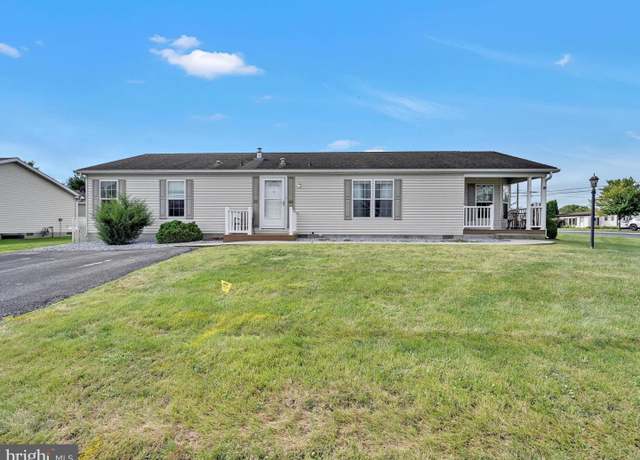 Property at 2 Bedrock Ln, Annville, PA 17003, 3 beds, 2 baths