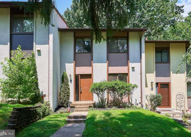 Property at 11959 Barrel Cooper Ct, Reston, VA 20191, 3 beds, 3 baths