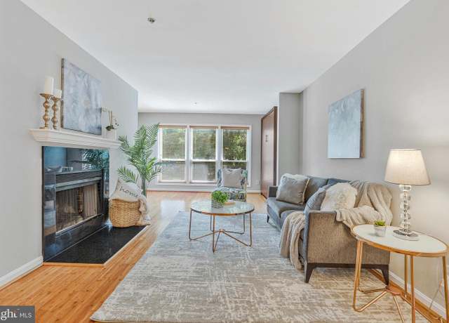 Property at 3179 Summit Square Dr Unit 2-B2, Oakton, VA 22124, 1 bed, 1 bath