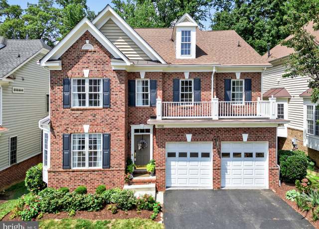 Property at 9198 Topaz St, Fairfax, VA 22031, 5 beds, 4.5 baths