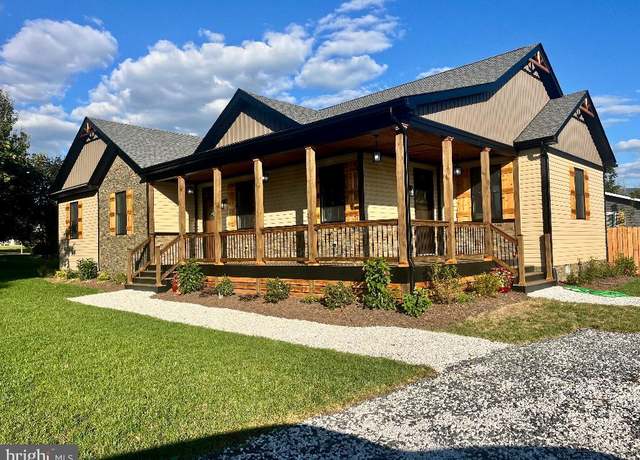 Property at 6 Antioch Rd, Luray, VA 22835, 4 beds, 3 baths