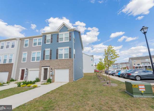 Property at 132 Winterplace Dr, Charles Town, WV 25414, 4 beds, 3 baths