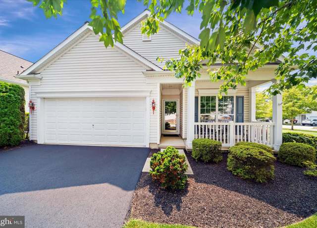 Property at 4 Compass Rose Way, Newark, DE 19702, 2 beds, 2 baths