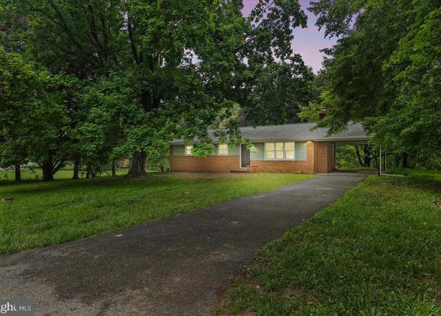 Property at 5423 Emerald Dr, Sykesville, MD 21784, 3 beds, 2 baths