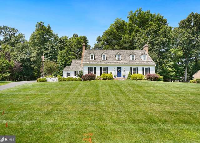 Property at 13141 Scarlet Oak Dr, Gaithersburg, MD 20878, 3 beds, 3.5 baths