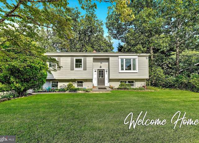 Property at 6 Cochita Trl, Browns Mills, NJ 08015, 3 beds, 1.5 baths