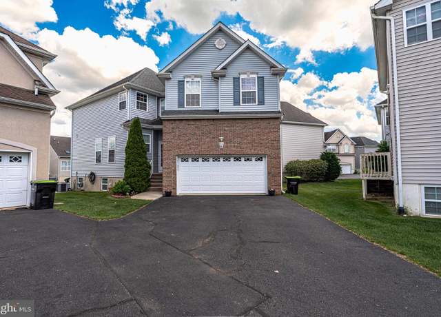 Property at 310 Morning Glory Dr, Monroe Township, NJ 08831, 3 beds, 2.5 baths