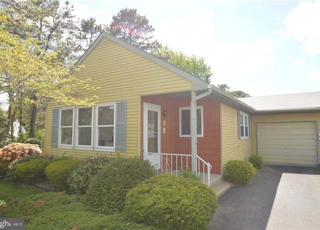 Property at 4 Stonybrook Ct #60, Manchester Township, NJ 08759, 2 beds, 1 bath