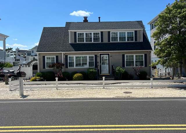 Property at 1225 Jennifer Ln, Manahawkin, NJ 08050, 3 beds, 2 baths