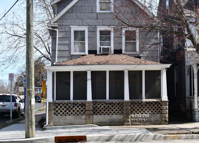 Property at 272 E Broadway, Salem, NJ 08079, 3 beds, 2 baths