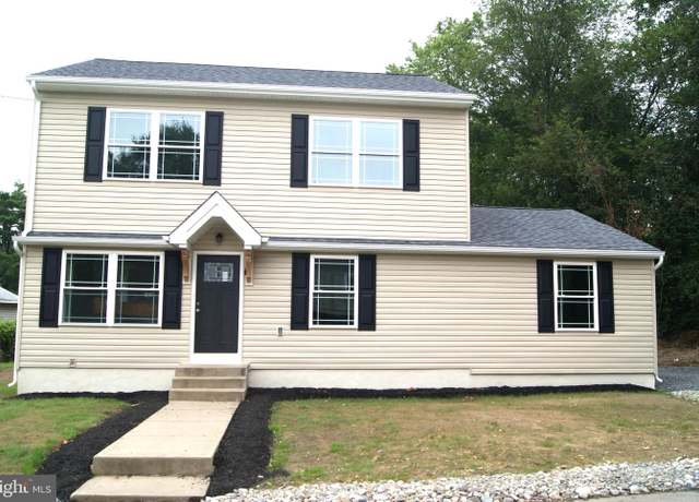 Property at 3702 Nichol St, Levittown, PA 19056, 4 beds, 2.5 baths