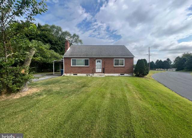 Property at 1940 W Trindle Rd, Carlisle, PA 17013, 3 beds, 1 bath