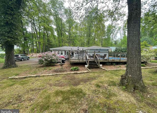 Property at 87 Cold Springs Rd, Carlisle, PA 17015, 3 beds, 1.5 baths