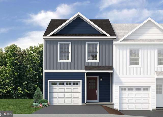 Property at 165 Highpoint Park Dr, Pleasant Gap, PA 16823, 3 beds, 2.5 baths