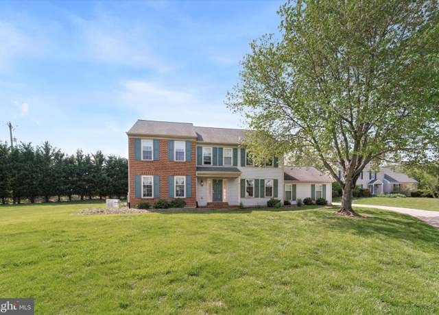 Property at 1098 Armstrong Ct, Chesterbrook, PA 19087, 5 beds, 3.5 baths