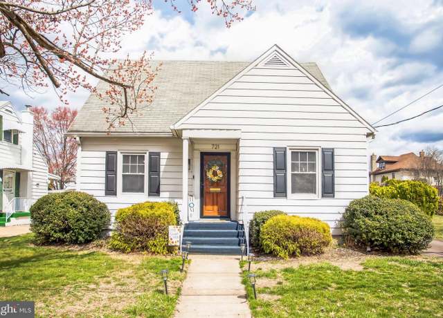 Property at 721 Susquehanna Ave, Wyoming, PA 18644, 3 beds, 1.5 baths