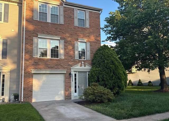Property at 43212 Chokeberry Sq, Ashburn, VA 20147, 3 beds, 2.5 baths