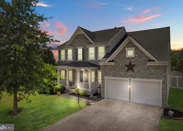 Property at 110 Inspiration Dr, Kearneysville, WV 25430, 4 beds, 3.5 baths