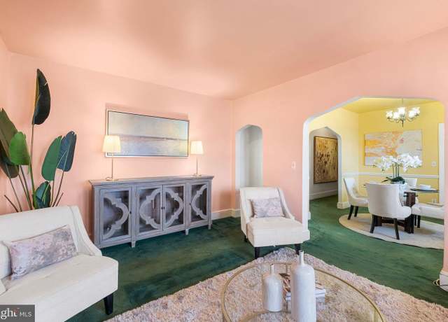 Property at 208 Farragut St NW #207, Washington, DC 20011, 1 bed, 1 bath