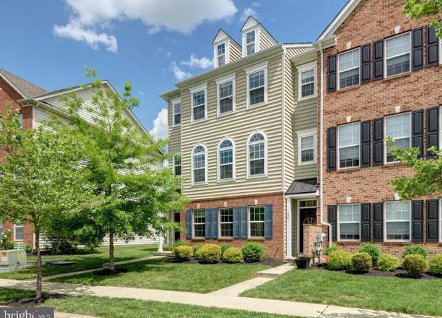Property at 423 Leo Ln, Bear, DE 19701, 3 beds, 3.5 baths