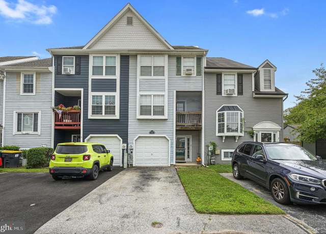 Property at 4 Monferrato Ct, Bear, DE 19701, 2 beds, 1.5 baths