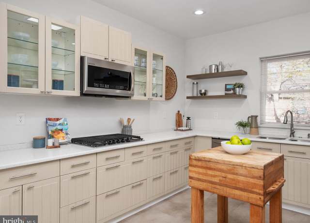 Property at 3904 Webster St, Brentwood, MD 20722, 6 beds, 3 baths