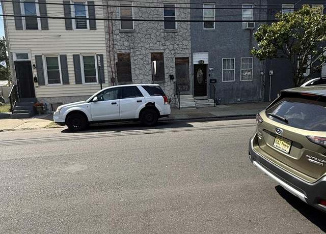 Property at 507 S 4th St, Camden, NJ 08103, 3 beds, 1.5 baths