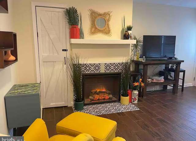 Property at 124 Lincoln Ave #4, Seaside Heights, NJ 08751, 2 beds, 1 bath