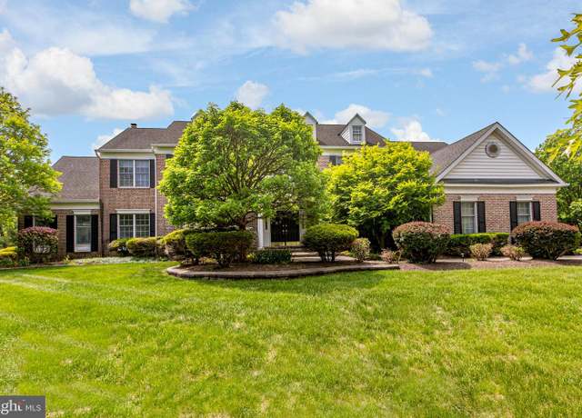 Property at 10 Gaitway Dr, Skillman, NJ 08558, 4 beds, 3.5 baths