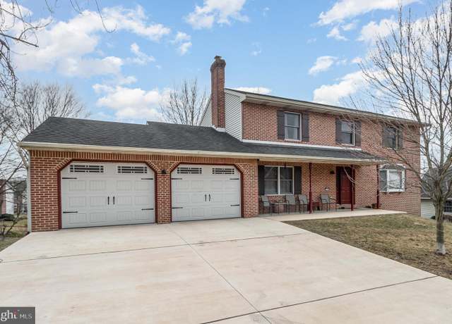 Property at 3918 Emil Ridge Dr, Mechanicsburg, PA 17050, 4 beds, 3.5 baths