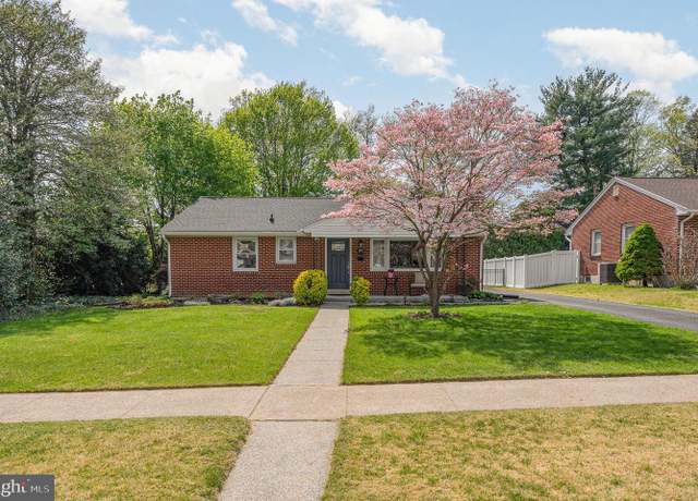 Property at 32 Oak Ave, Camp Hill, PA 17011, 3 beds, 1 bath