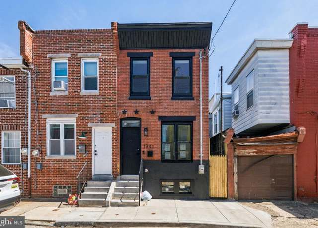 Property at 1941 E Oakdale St, Philadelphia, PA 19125, 2 beds, 1.5 baths