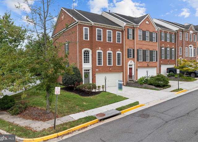 Property at 8431 Kirby Lionsdale Dr, Lorton, VA 22079, 3 beds, 3 baths