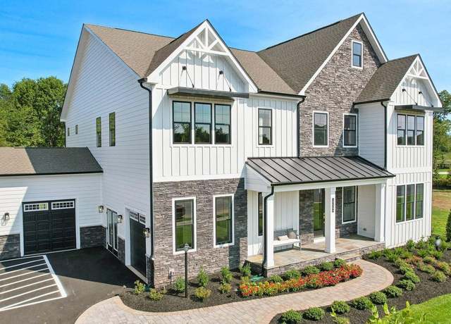 Property at 11800 Parkgate Dr, Nokesville, VA 20181, 6 beds, 6.5 baths