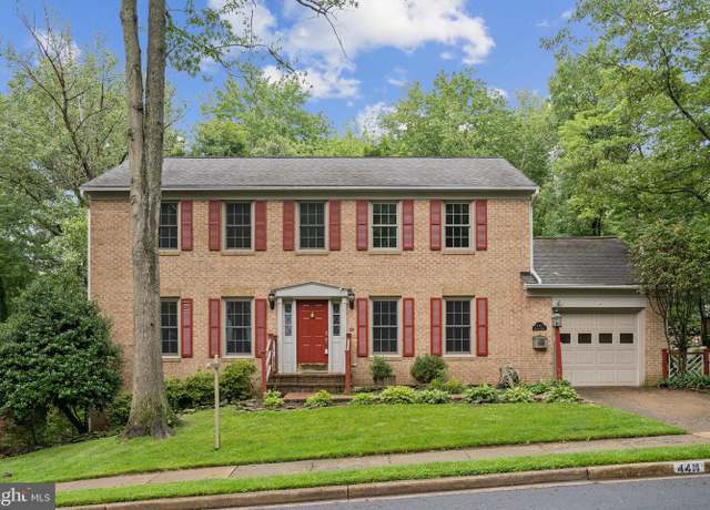 Property at 4411 Boxwood Dr, Dumfries, VA 22025, 4 beds, 3 baths