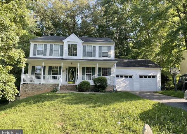 Property at 11807 Woodland View Dr, Fredericksburg, VA 22407, 4 beds, 3.5 baths