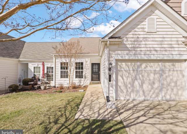 Property at 173 Castle Hill Dr, Fredericksburg, VA 22406, 2 beds, 2 baths