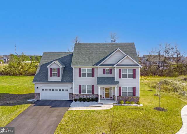 Property at 207 Serenity Ln, Middletown, DE 19709, 4 beds, 2.5 baths